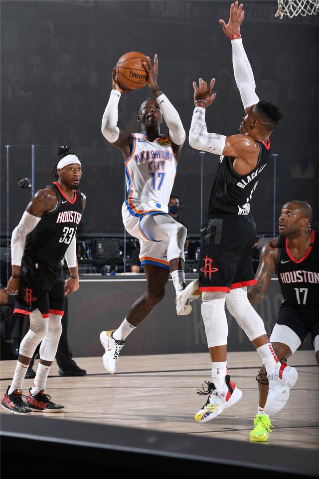 团队保持沟 团队保持沟