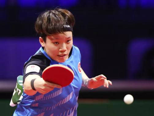 乒乓球是一 乒乓球是一